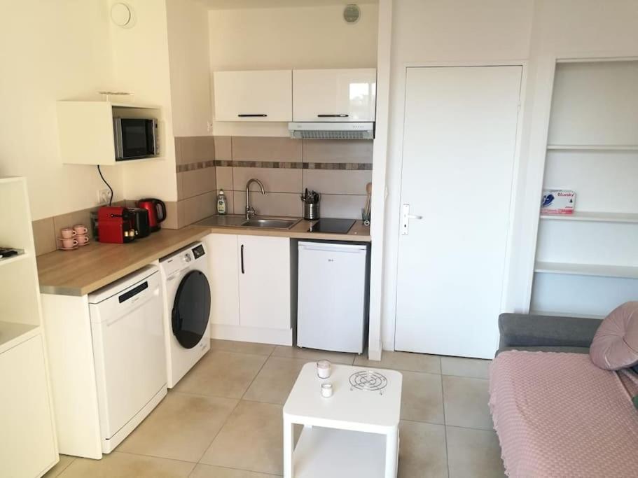 Joli Studio A Sanary-Sur-Mer Exteriör bild