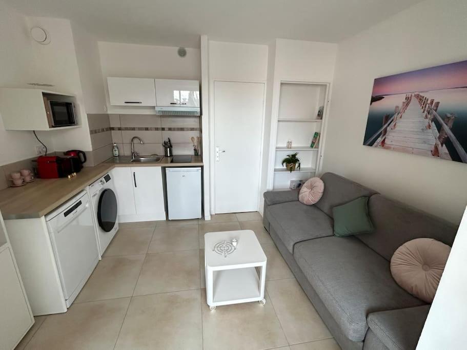 Joli Studio A Sanary-Sur-Mer Exteriör bild